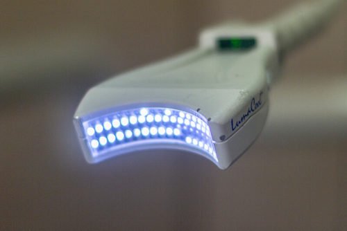 LumaCool-blanqueamiento-dental-en-clinica-barcelona