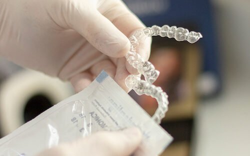 alineadores-ortodoncia-invisible-invisalign-barcelona